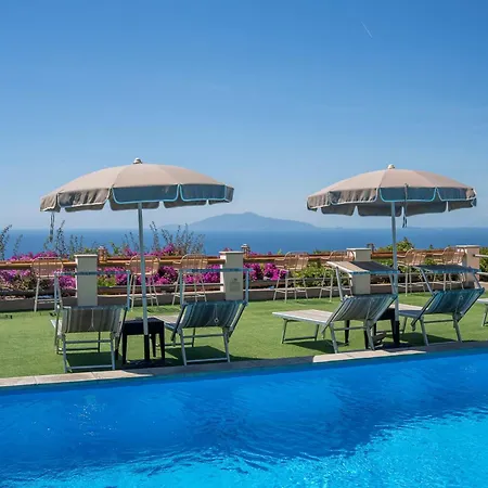 Il Girasole 3* Анакапри