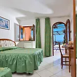 فندق اي 1 غيراسول 3*