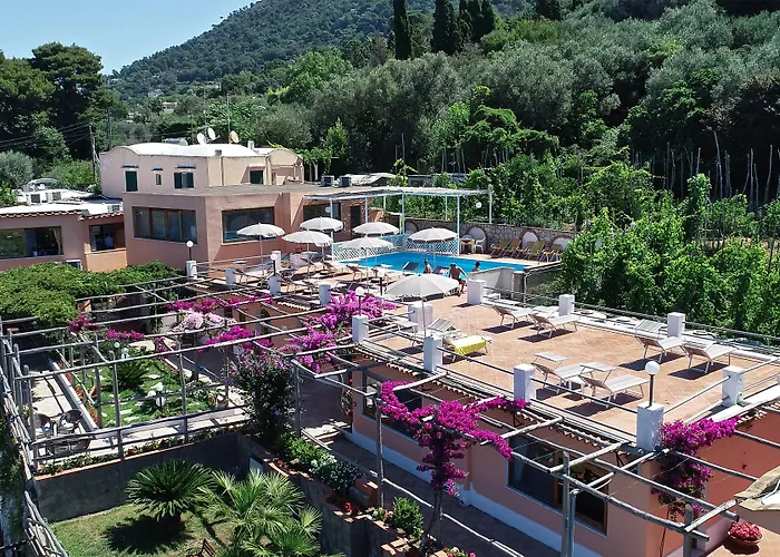 Il Girasole Hotell 3*