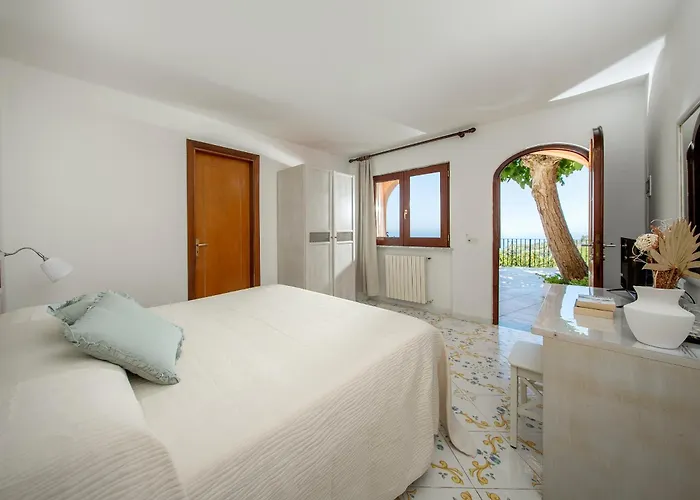 Hotell Il Girasole 3*